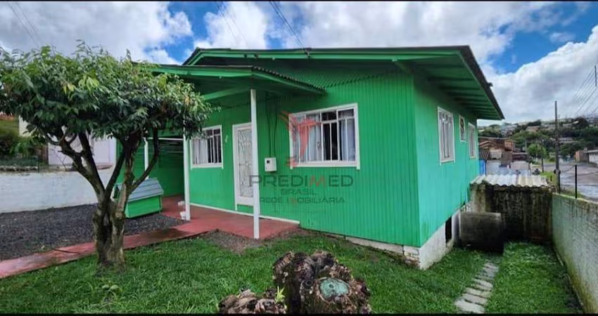 Casa de madeira, em Lages, Bairro São Luiz,esquina, dois quartos