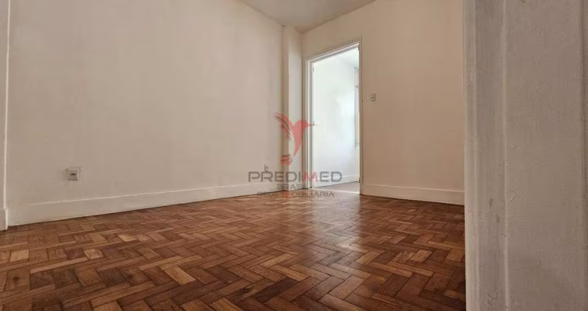 Apartamento Leme 3 quartos reformado espaçoso andar alto perto praias do Leme e Copacabana