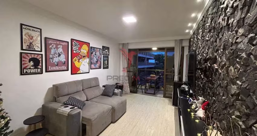 Apartamento com 3 suites e 2 vagas de garagem, varanda, em manaira, perto da praia