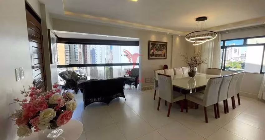 Apartamento maravilhoso, todo projetado e com excelente localização no bairro de manaíra