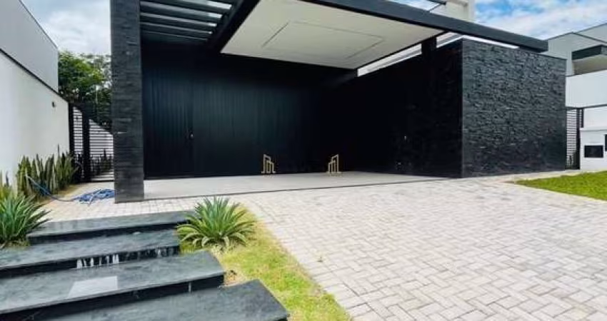 Sobrado com 3 dormitórios à venda, 326 m² por R$ 2.790.000,00 - Condomínio Alpha