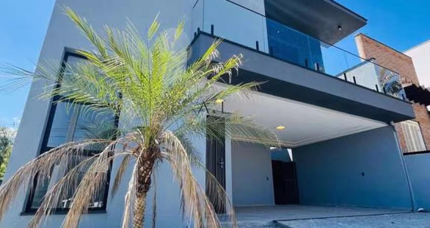 Sobrado com 3 dormitórios à venda, 242m por R$1.390.000,00 - Condomínio Via Regg