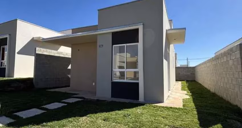 Casa com 3 dormitórios à venda, 69m² por R$ 570.000,00 - Condomínio Villa Magari