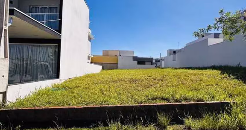 Terreno à venda, 150m por R$225.000,00 - Condomínio Horto Florestal Villagio - S