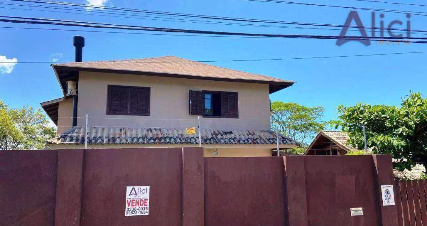 Casa com 6 dormitórios à venda, 260 m² por R$ 1.950.000,00 - Campeche - Florianópolis/SC