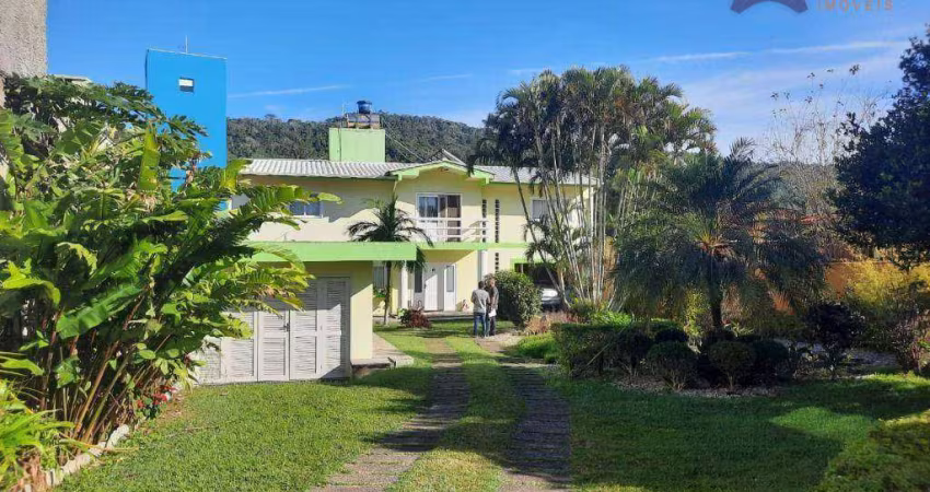 Casa com 4 dormitórios à venda, 245 m² por R$ 1.600.000,00 - Morro das Pedras - Florianópolis/SC