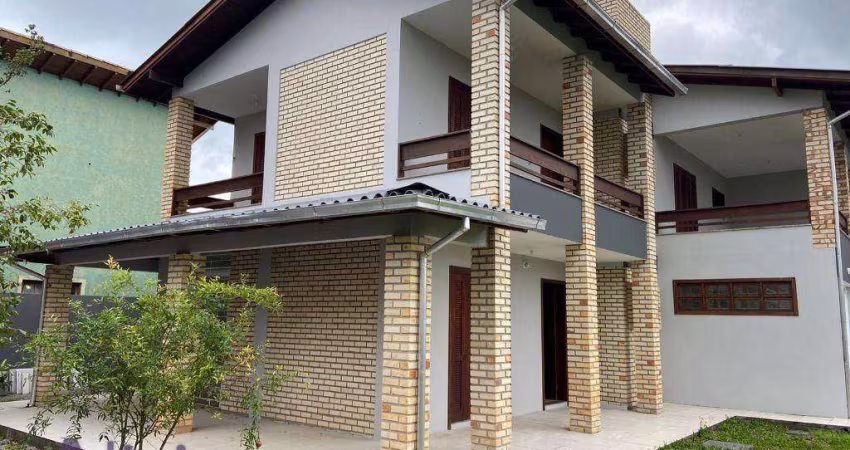 Casa com 3 dormitórios à venda, 260 m² por R$ 1.800.000,00 - Campeche - Florianópolis/SC