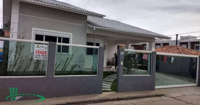 Casa com 2 dormitórios à venda, 120 m² por R$ 1.800.000,00 - Campeche - Florianópolis/SC