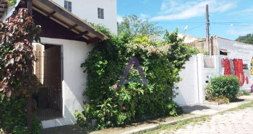 Casa com 5 dormitórios à venda, 172 m² por r$ 1.500.000,00 - alto ribeirão - florianópolis/sc