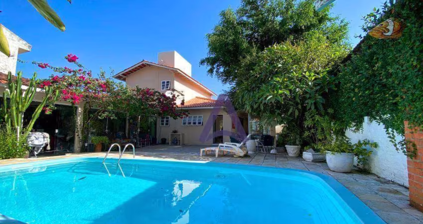 Casa com 3 dormitórios para alugar, 220 m² por R$ 12.110,00/mês - Campeche - Florianópolis/SC