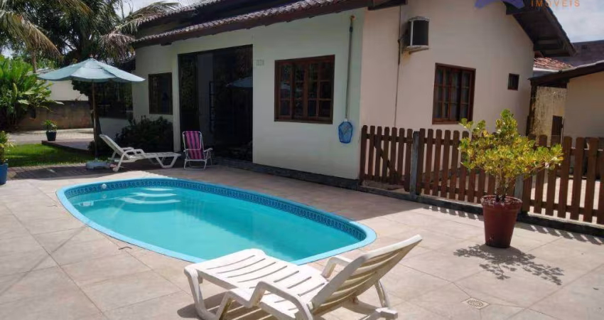 Casa com 3 dormitórios à venda, 150 m² por R$ 1.800.000,00 - Campeche - Florianópolis/SC