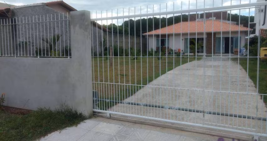 Casa térrea em terreno com 614mts à venda, 106 m² por R$ 1.550.000 - Campeche - Florianópolis/SC