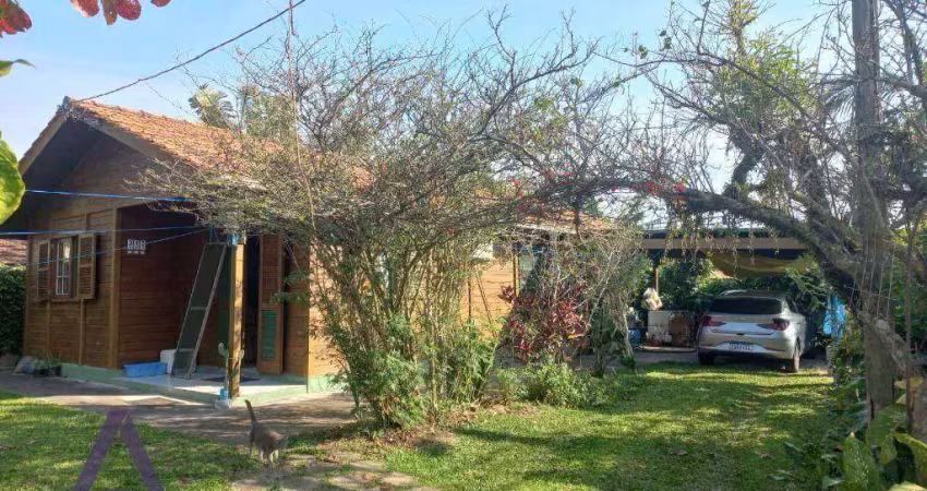 Casa com 3 dormitórios à venda, 70 m² por R$ 1.600.000,00 - Campeche - Florianópolis/SC
