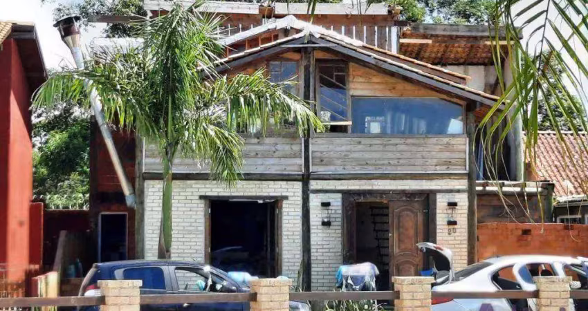 Casa com 2 dormitórios à venda, 231 m² por R$ 750.000,00 - Campeche - Florianópolis/SC