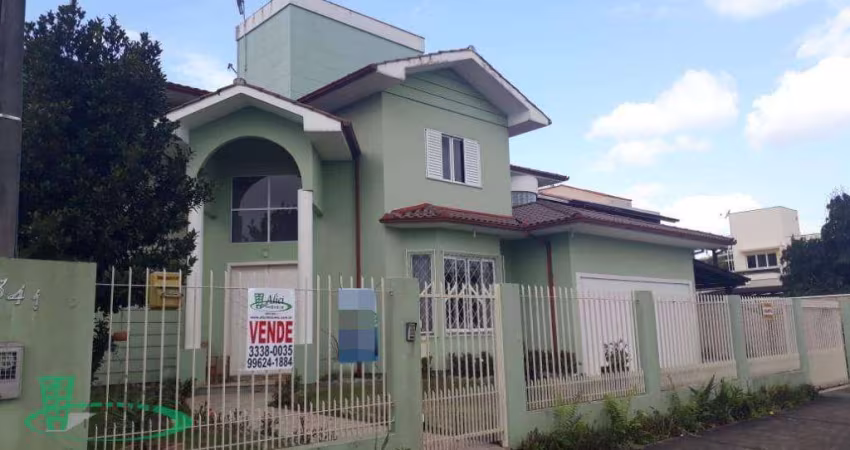 Casa com 5 dormitórios à venda, 245 m² por R$ 2.247.200,00 - Campeche - Florianópolis/SC
