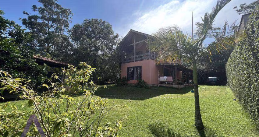 Casa com 3 dormitórios à venda, 196 m² por R$ 2.100.000,00 - Campeche - Florianópolis/SC
