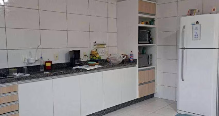 Casa com 5 dormitórios à venda, 145 m² por R$ 630.000,00 - Cidade de Florianópolis - São José/SC