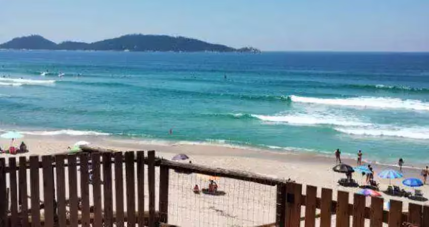 Casa com 4 dormitórios à venda, 224 m² por R$ 2.200.000,00 - Campeche - Florianópolis/SC