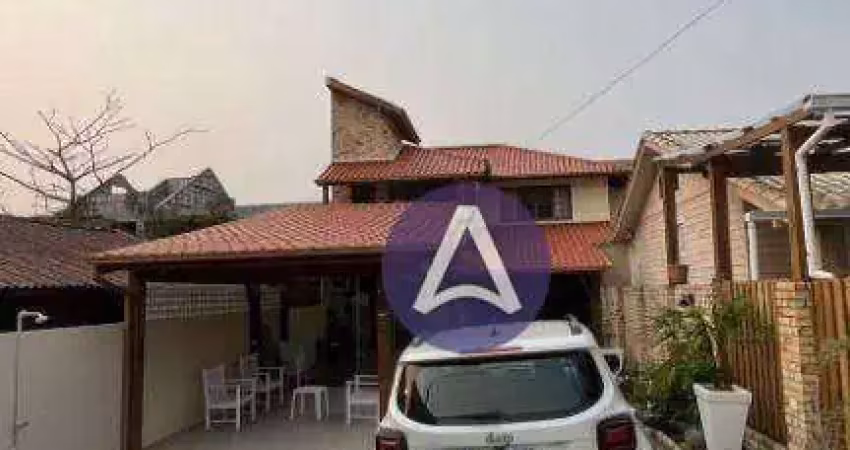Casa com 2 dormitórios à venda, 90 m² por R$ 900.000,00 - Morro das Pedras - Florianópolis/SC