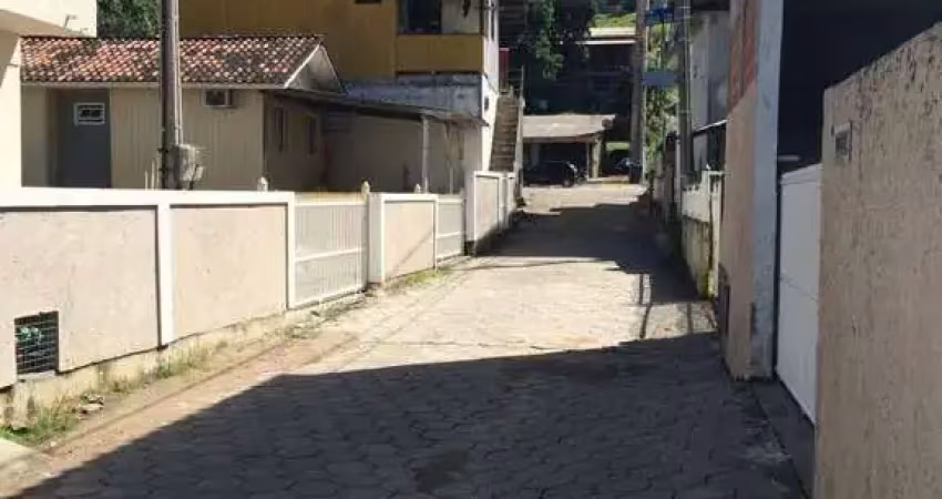 Galpão à venda, 192 m² por r$ 700.000,00 - costeira do pirajubaé - florianópolis/sc