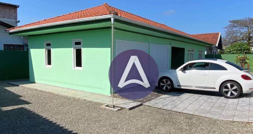 Casa com 3 dormitórios à venda, 233 m² por R$ 890.000,00 - Tapera - Florianópolis/SC