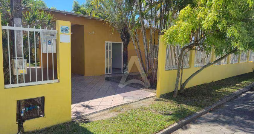Casa com 3 dormitórios para alugar, 142 m² por R$ 4.872,65/mês - Campeche - Florianópolis/SC