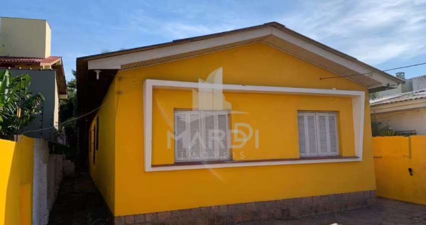 Casa com 2 quartos à venda na Avenida da Cavalhada, 4971, Cavalhada, Porto Alegre