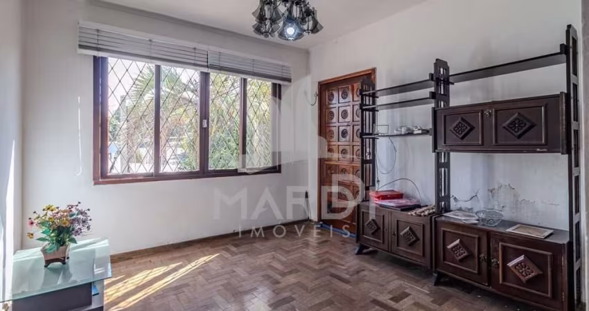 Casa com 6 quartos à venda na Rua Fernando Abbott, 1227, Passo da Areia, Porto Alegre