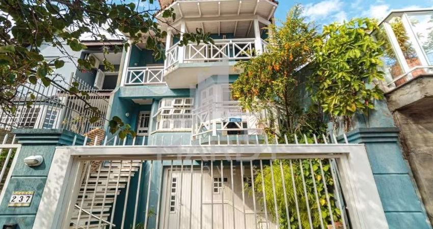 Casa com 4 quartos à venda na Rua João Berutti, 237, Chácara das Pedras, Porto Alegre