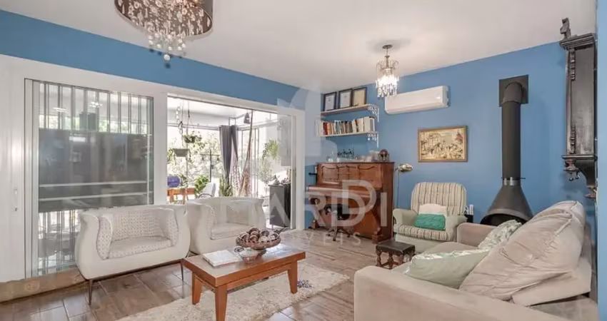 Casa com 3 quartos à venda na Rua Chácara das Nascentes, 846, Lomba do Pinheiro, Porto Alegre