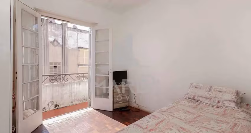 Apartamento com 3 quartos à venda na Rua Leão XIII, 24, Cidade Baixa, Porto Alegre