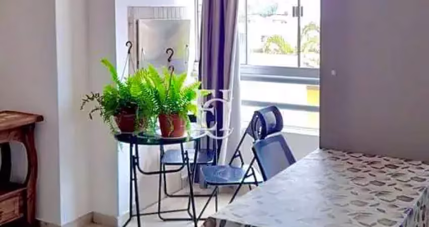 Apartamento a poucos passos do mar em canasvieiras: conforto e praticidade em um só lugar