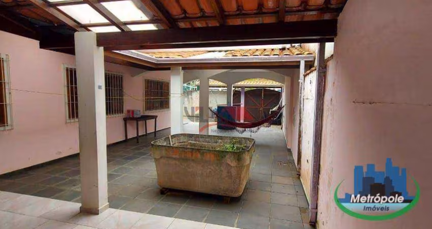 Casa com 3 dormitórios à venda, 152 m² por R$ 700.000,00 - Indaiá - Caraguatatuba/SP