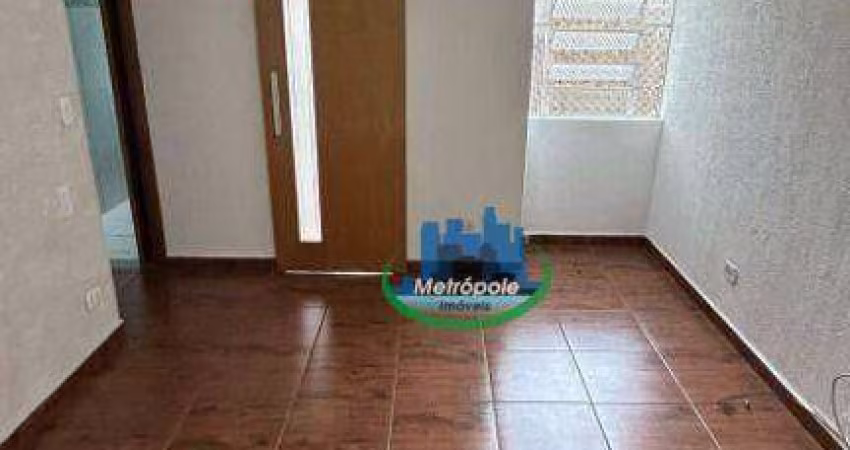 Apartamento com 2 dormitórios à venda, 57 m² por R$ 200.000,00 - Jardim Cocaia - Guarulhos/SP