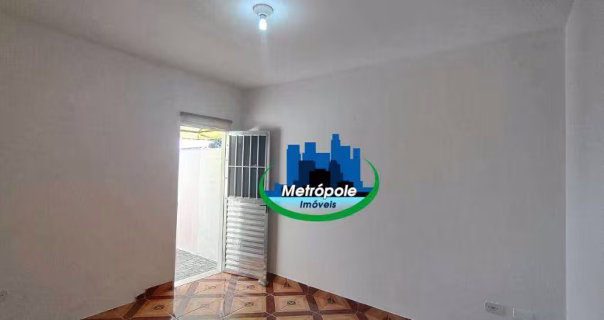 Casa com 1 dormitório para alugar, 45 m² por R$ 995,00/mês - Vila Maricy - Guarulhos/SP