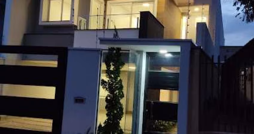 Sobrado com 3 dormitórios à venda, 257 m² por R$ 1.580.000,00 - Canadá - Cascavel/PR
