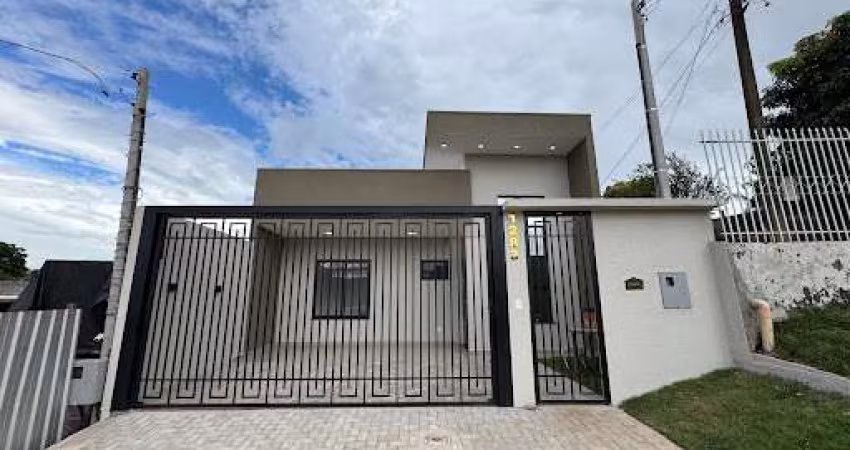 Casa Térrea com 01 Quarto e 01 Suíte no bairro Santa Cruz