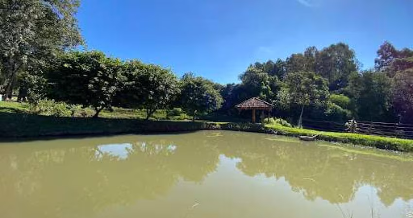 Chácara com 2 dormitórios à venda, 12000 m² por R$ 1.600.000,00 - Rural - Cascavel/PR