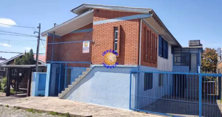 Império imóveis, vende casa com 04 moradias, localizada no bairro fátima.