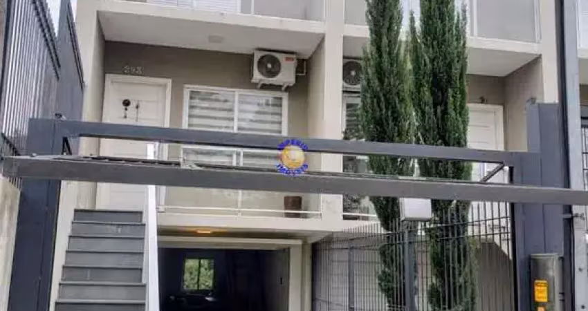 Império imóveis, vende sobrado semimobiliado, localizado no bairro k