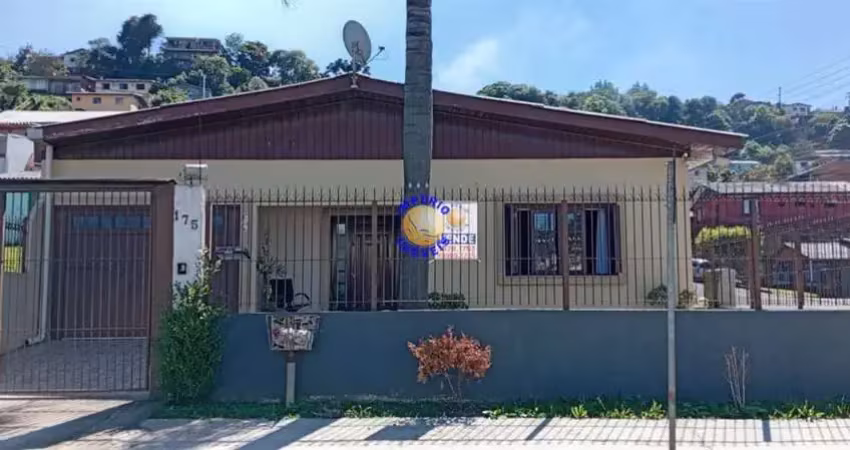 Império imóveis, vende casa, localizada no bairro de zorzi.; constit