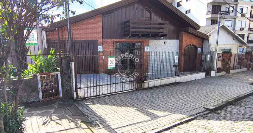 Casa com 5 quartos à venda no São Pelegrino, Caxias do Sul 
