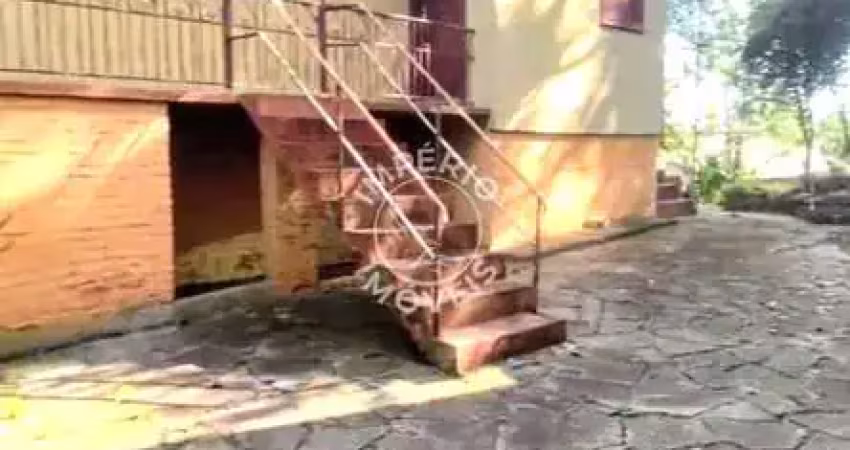 Casa mista com enorme terreno - 03 dormitórios - rio branco.