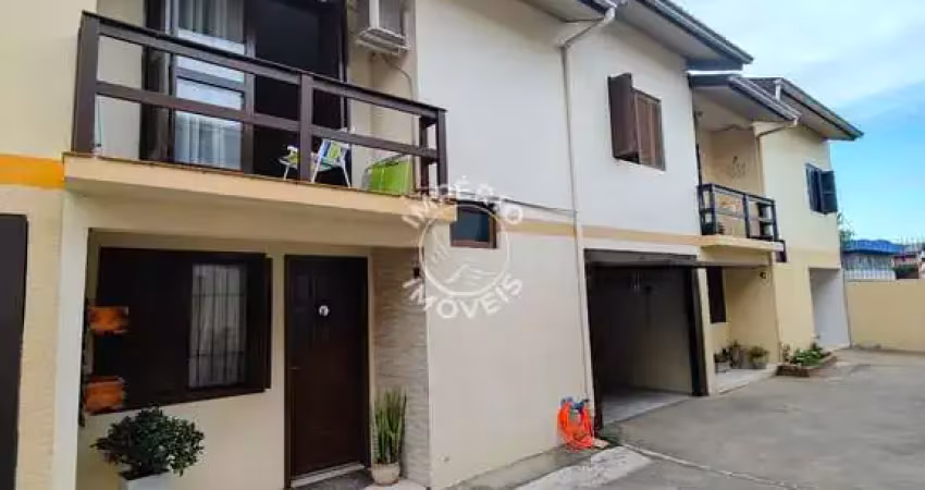 Sobrado a venda bairro interlagos com três dormitórios semimobiliado
