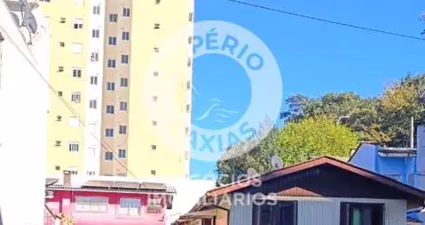 02 casas mistas- 04 dormitórios - localizada no bairro kayser.