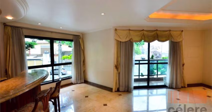 Lindo Apartamento no Ipiranga, em ótima localização, em Condomínio com 1 unidade por anda