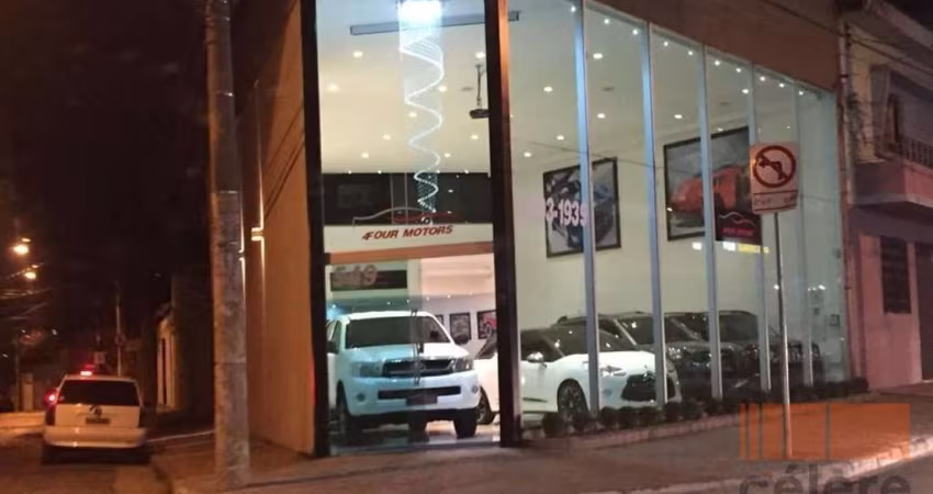 Lindo Salão Comercial na Av. Conselheiro Carrão