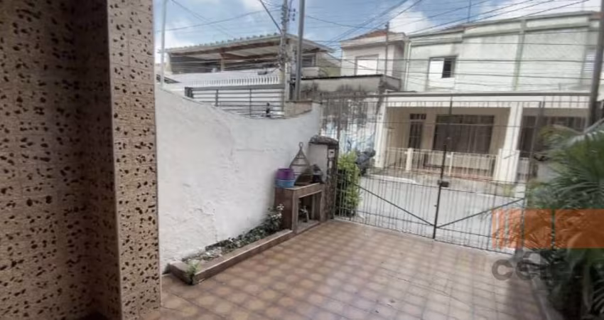 Sobrado à Venda no Alto da Mooca - 130m², 3 Dormitórios, Quintal, 1 Vaga de Garagem - R$ 670.000,00