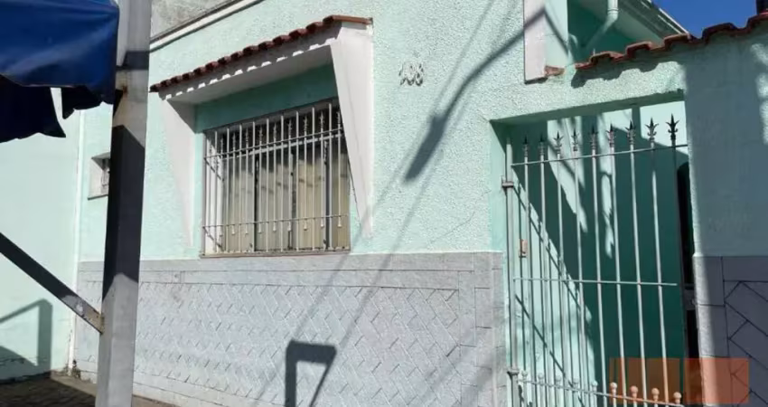 Casa Térrea- Venda R$ 620.000,00-Quarta Parada- São Paulo-SP  /  Locação: R$ 3.000,00