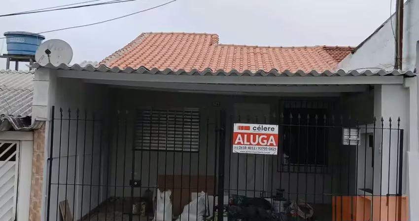 Casa terrea p/ locação no parque são lucas | 02 dorm | 1 vaga | quintal grande - r$ 2.900,00